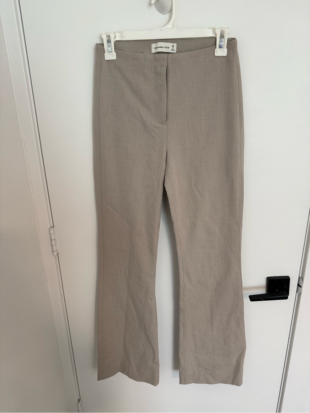 Abercrombie Tailored Wide-Leg Pants in Taupe